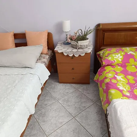 Appartement Relaxing In A Cozy House With Garden